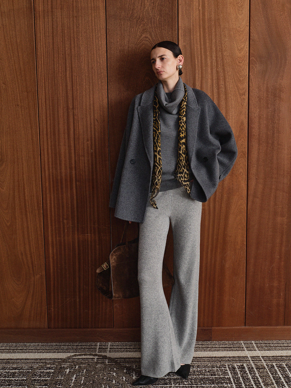 Soft Merino Wool Knit Pants – Ultra-Fine Elastic Waist Knit Trousers with Draped Fit for Women