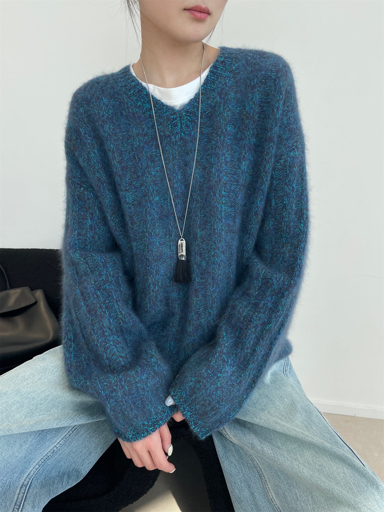 Women’s Wool Cashmere V-Neck Ribbed Knit Sweater | Soft Brushed Pullover with Relaxed Fit