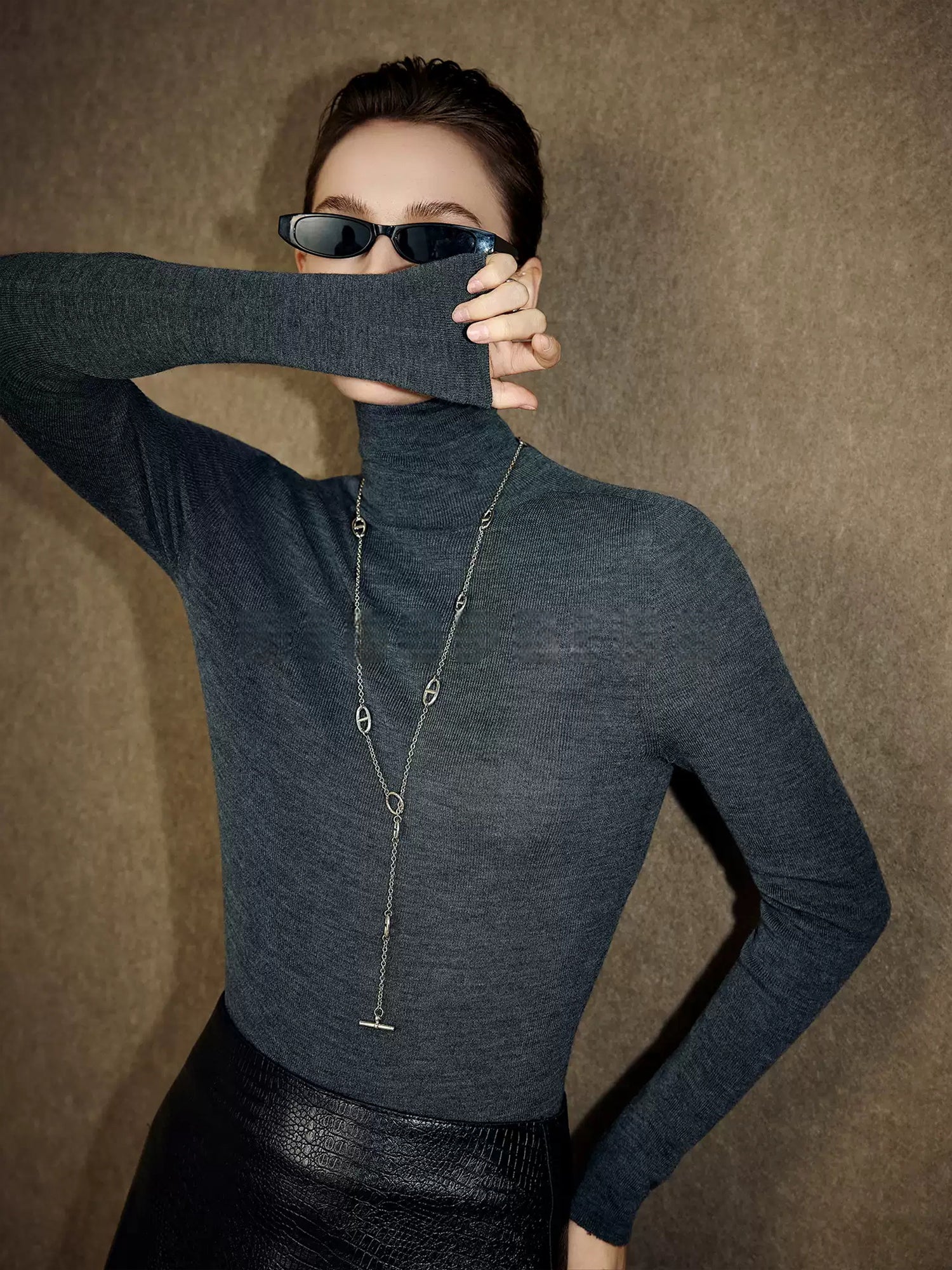 Christmas 100% Wool Seamless Turtleneck Sweater for Women – Slim Fit Winter Knit