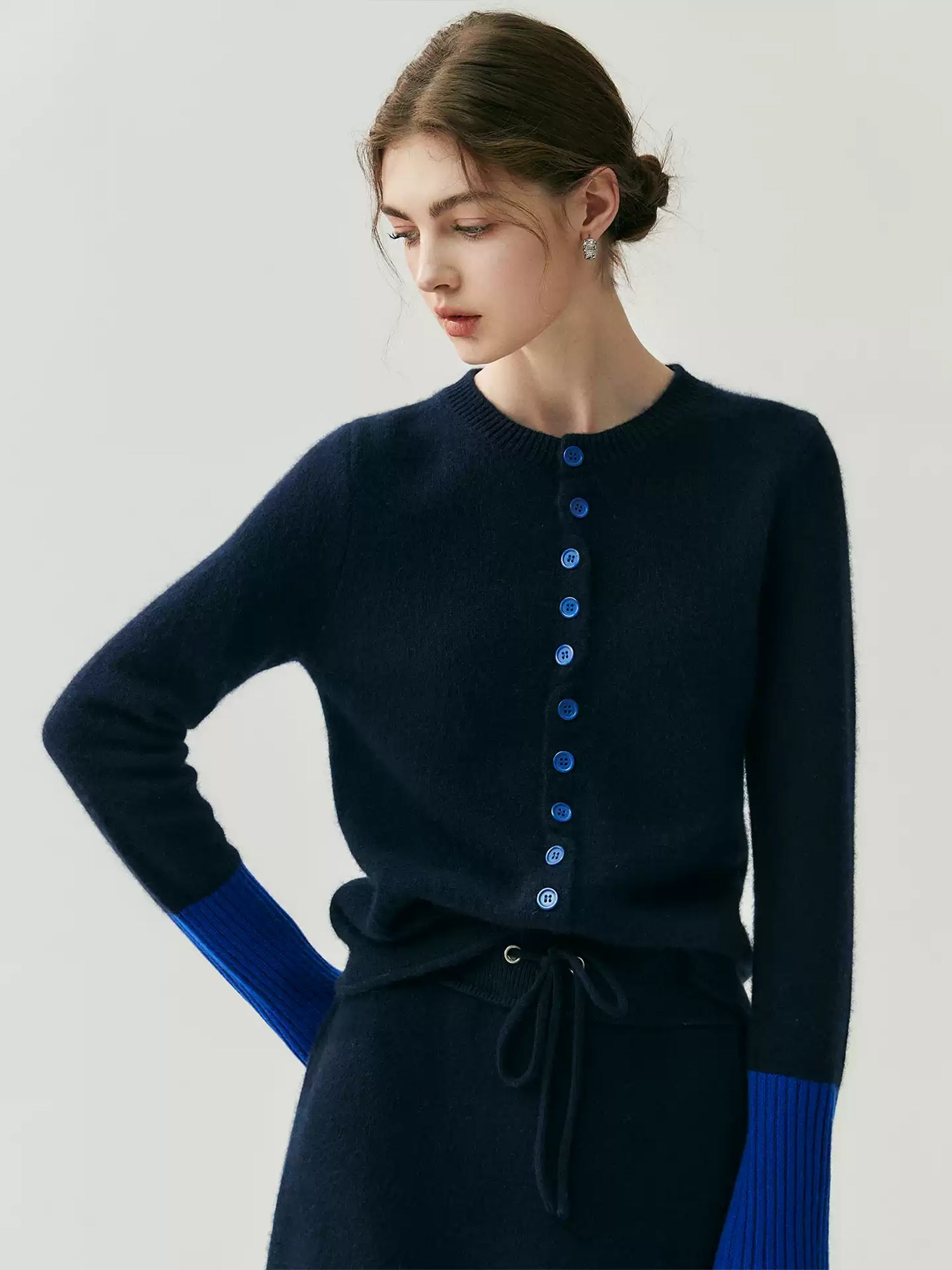 Baby Goat Cashmere Knit Cardigan for Women – Crew Neck Color-Block Wool Sweater Jacket