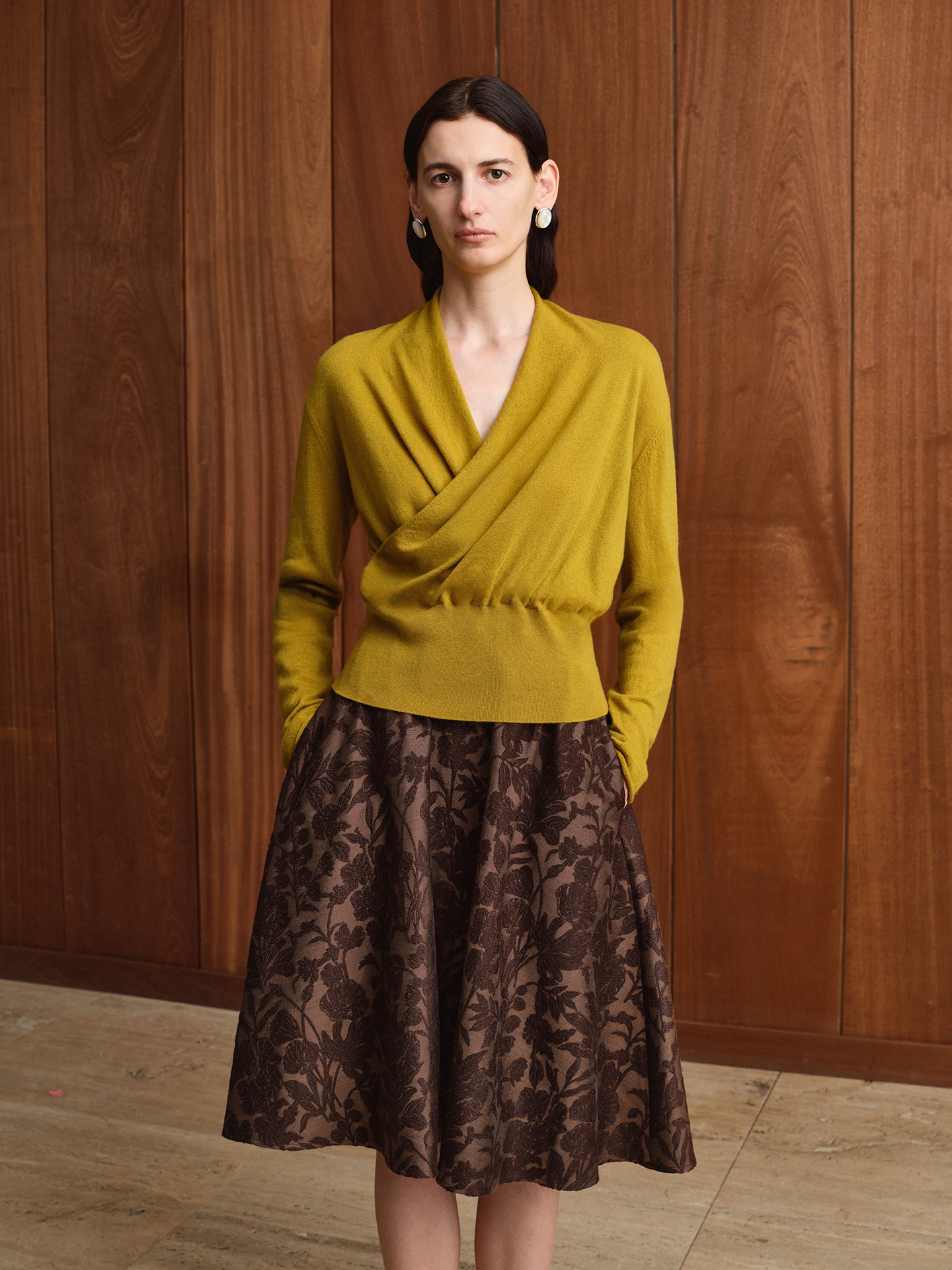 Elegant Wool Jacquard A-Line Midi Skirt – Flowy Silhouette with Elastic Waist