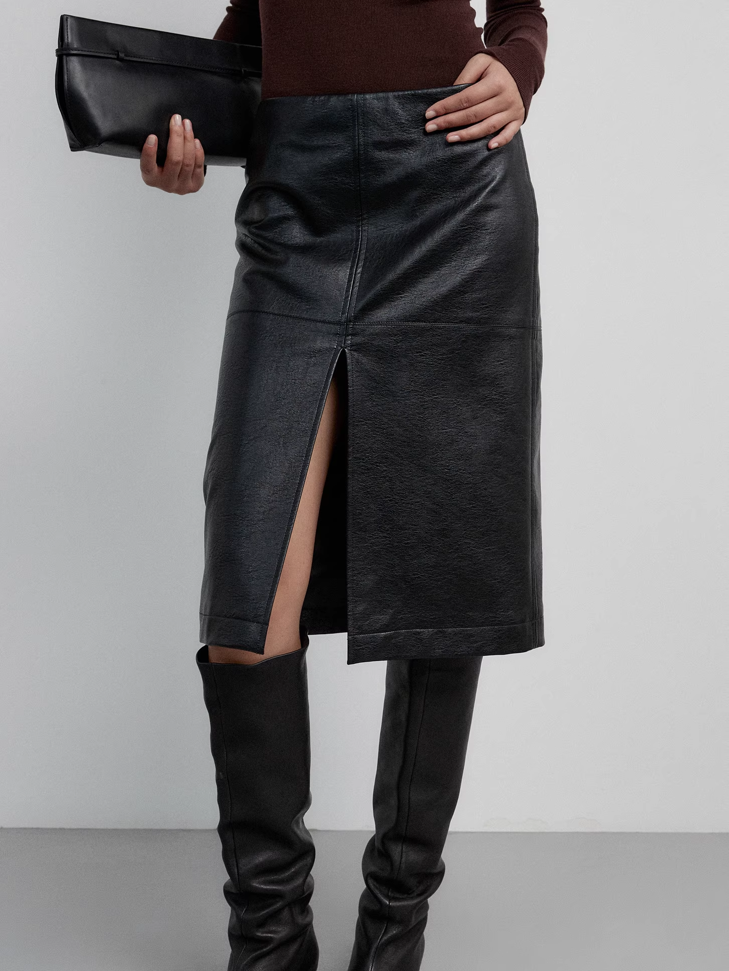 European Vegetable-Tanned Oiled Sheepskin Pencil Skirt | Split Hem Cross-Panel Leather Midi Skirt
