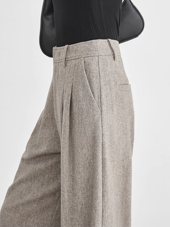 Women's Oatmeal Wide-Leg Wool Trousers – Premium Draped Wool-Blend Suit Pants for Winter