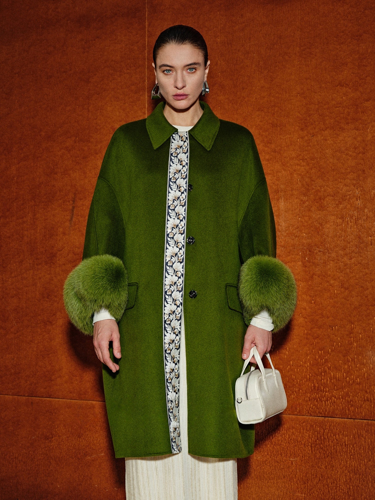 20% Cashmere Double-Faced Wool Coat for Women – Detachable Fox Fur Cuff Mid-Length Overcoat “Tokyo Radiance” in Vintage Green