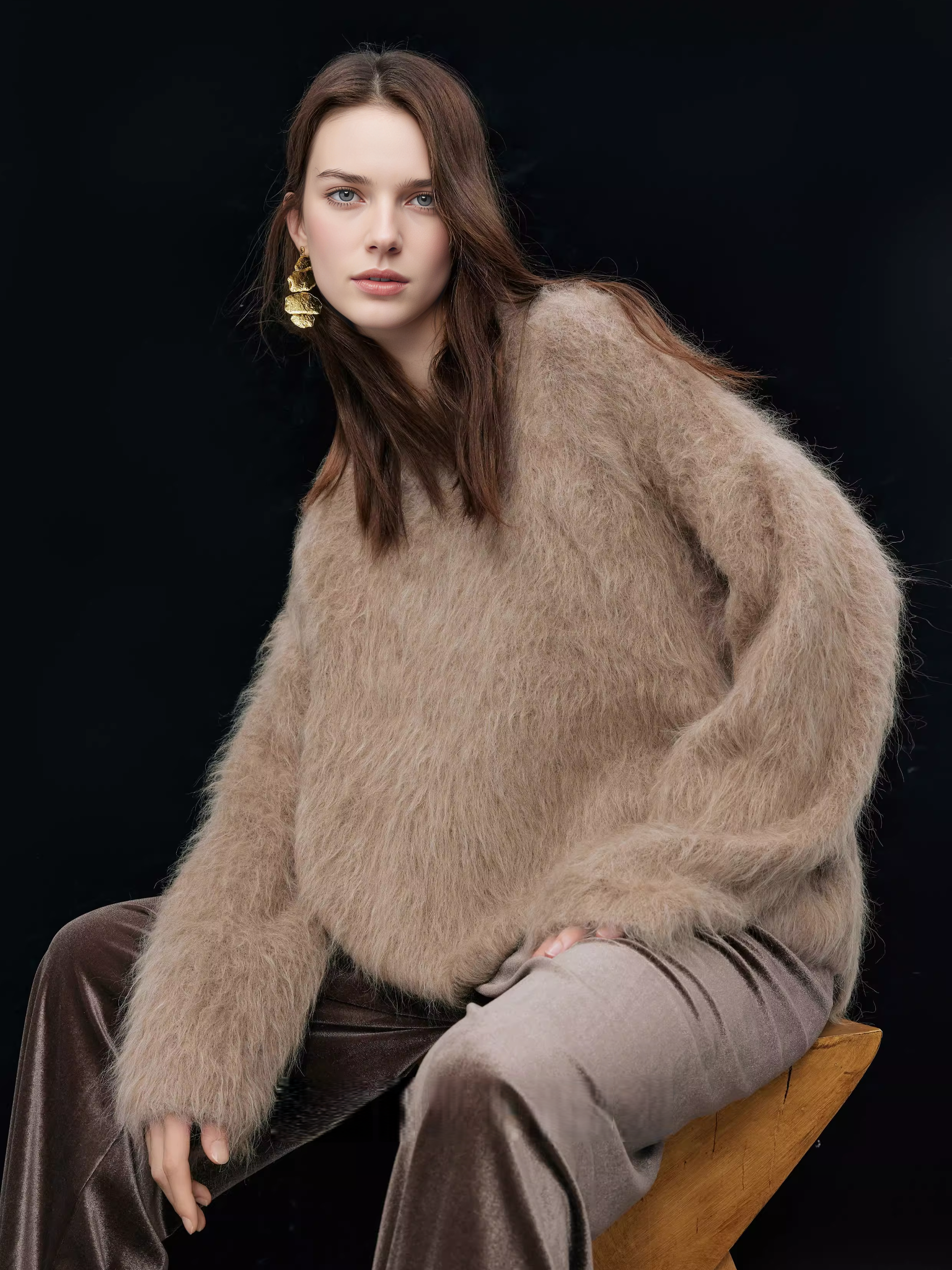 Alpaca-Blend Brushed Knit Sweater for Women | Soft Fuzzy Relaxed-Fit Pullover