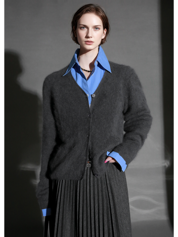 Elegant Cashmere Brushed Knit Cardigan – Soft Luxury Sweater Jacket for Women, Cozy Chic Layer for Fall