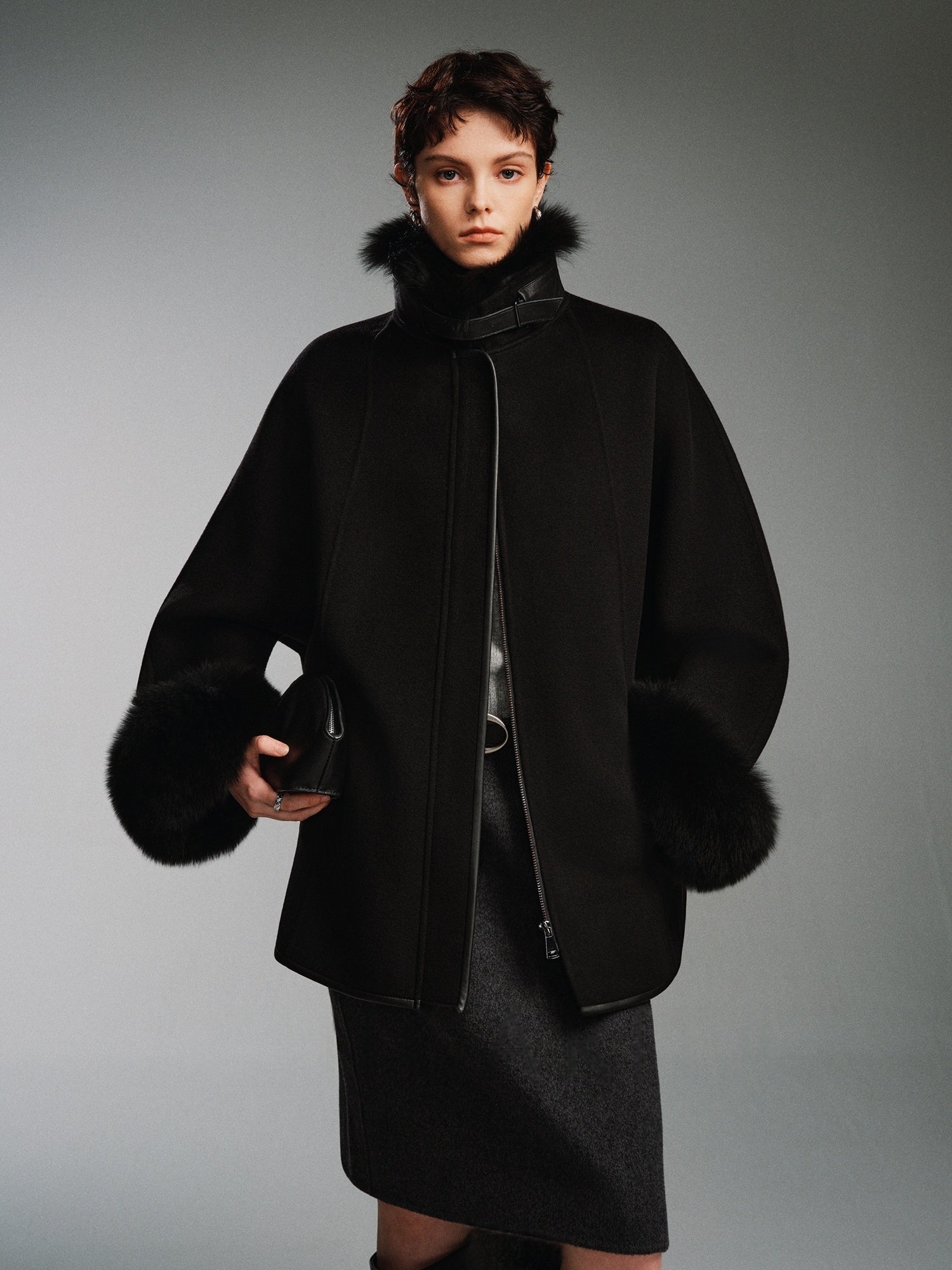 20% Cashmere Double-Faced Wool Coat for Women – Short Black Overcoat with Fox Fur & Sheepskin “Misty Rose”