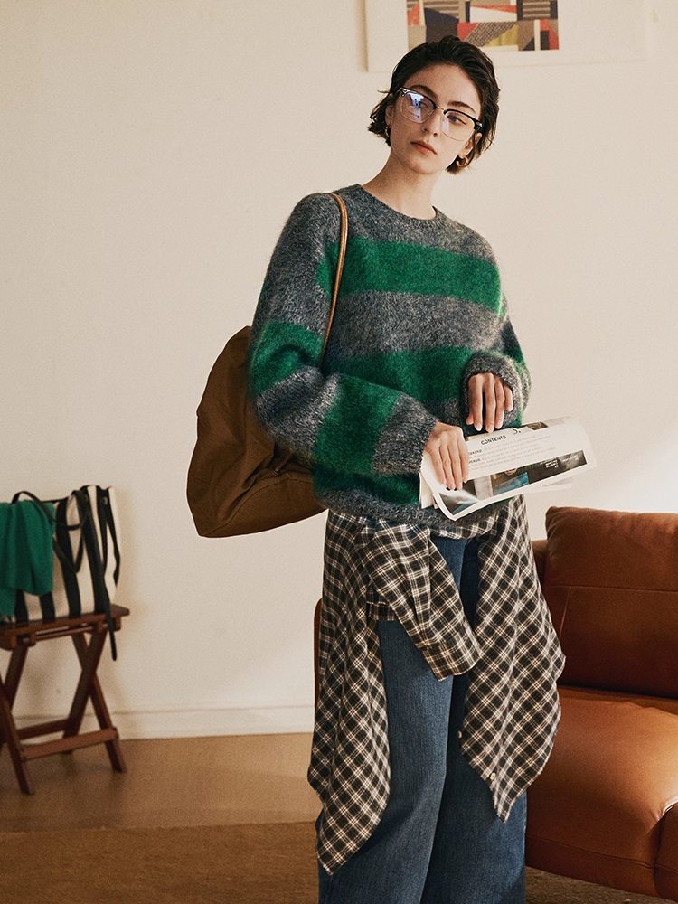 Nordic Christmas Night | Heavyweight Luxurious Brushed Cashmere Color-Block Striped Relaxed Soft Crewneck Sweater – Premium Winter Knitwear