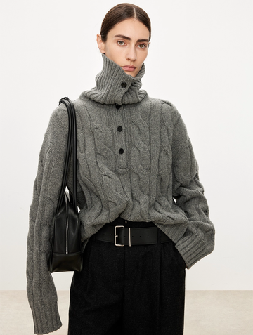 Women’s Vintage "Old-Money" Chunky Cable-Knit Wool Sweater | English-Style T-Silhouette with Stand & Turn-Down Collar