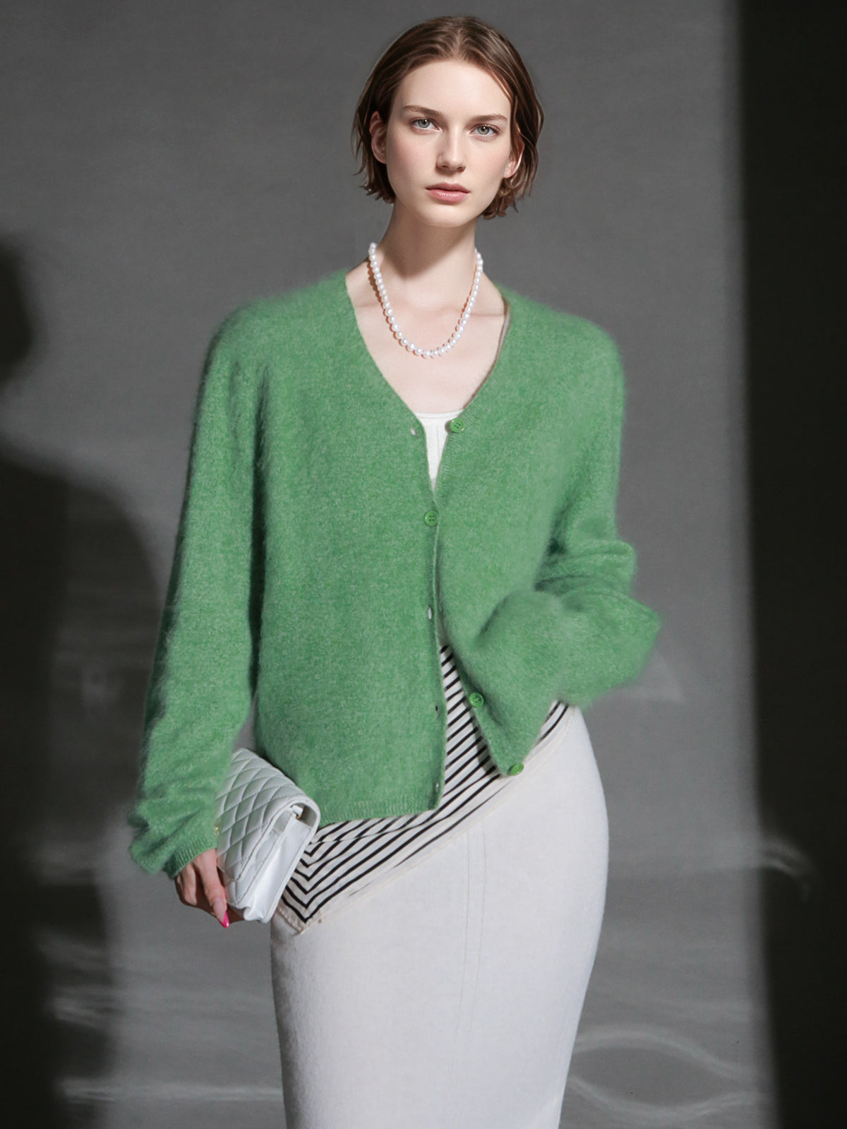 Elegant Cashmere Brushed Knit Cardigan – Soft Luxury Sweater Jacket for Women, Cozy Chic Layer for Fall