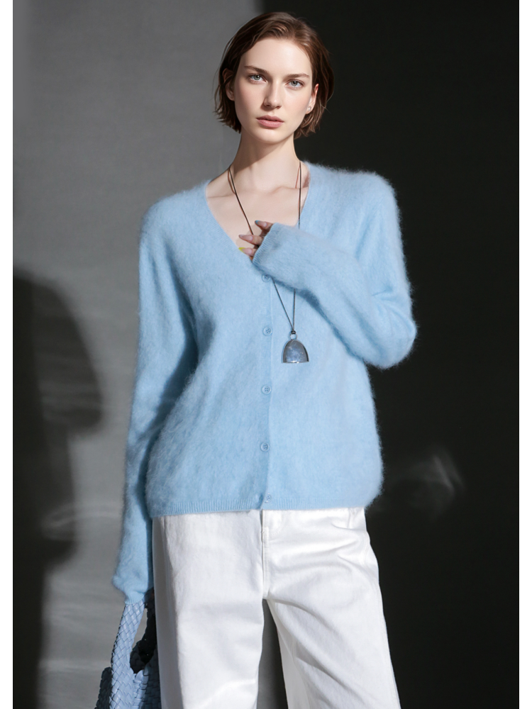 Elegant Cashmere Brushed Knit Cardigan – Soft Luxury Sweater Jacket for Women, Cozy Chic Layer for Fall